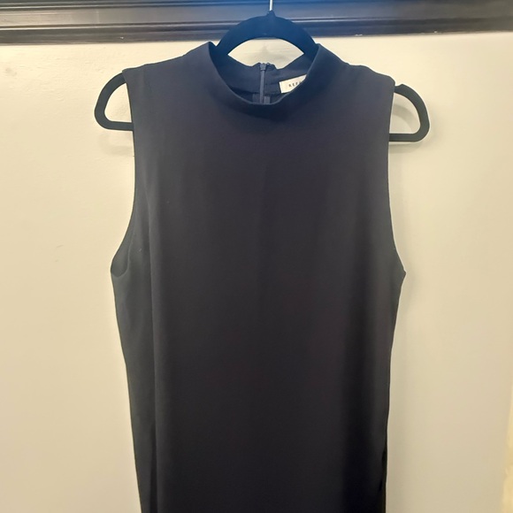 REFERENCE WOMENS SLEEVELESS DRESS SHIRT, SIZE SMALL, NAVY - Picture 3 of 12